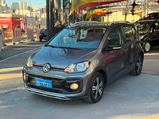 VOLKSWAGEN UP 1.0 170 TSI TOTAL FLEX XTREME 4P MANUAL